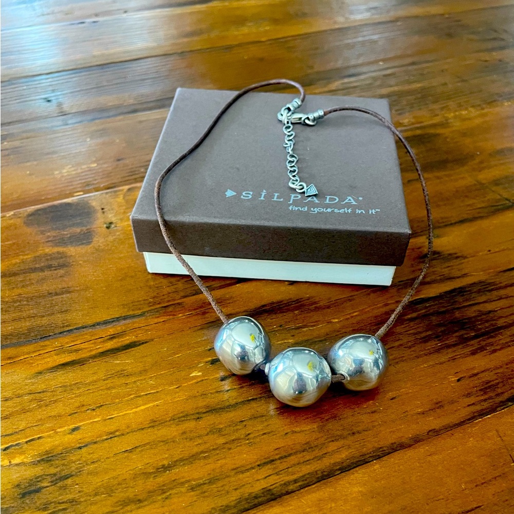 Silpada Necklace Triple Threat .925 Sterling Silver 3 Ball Leather Cord